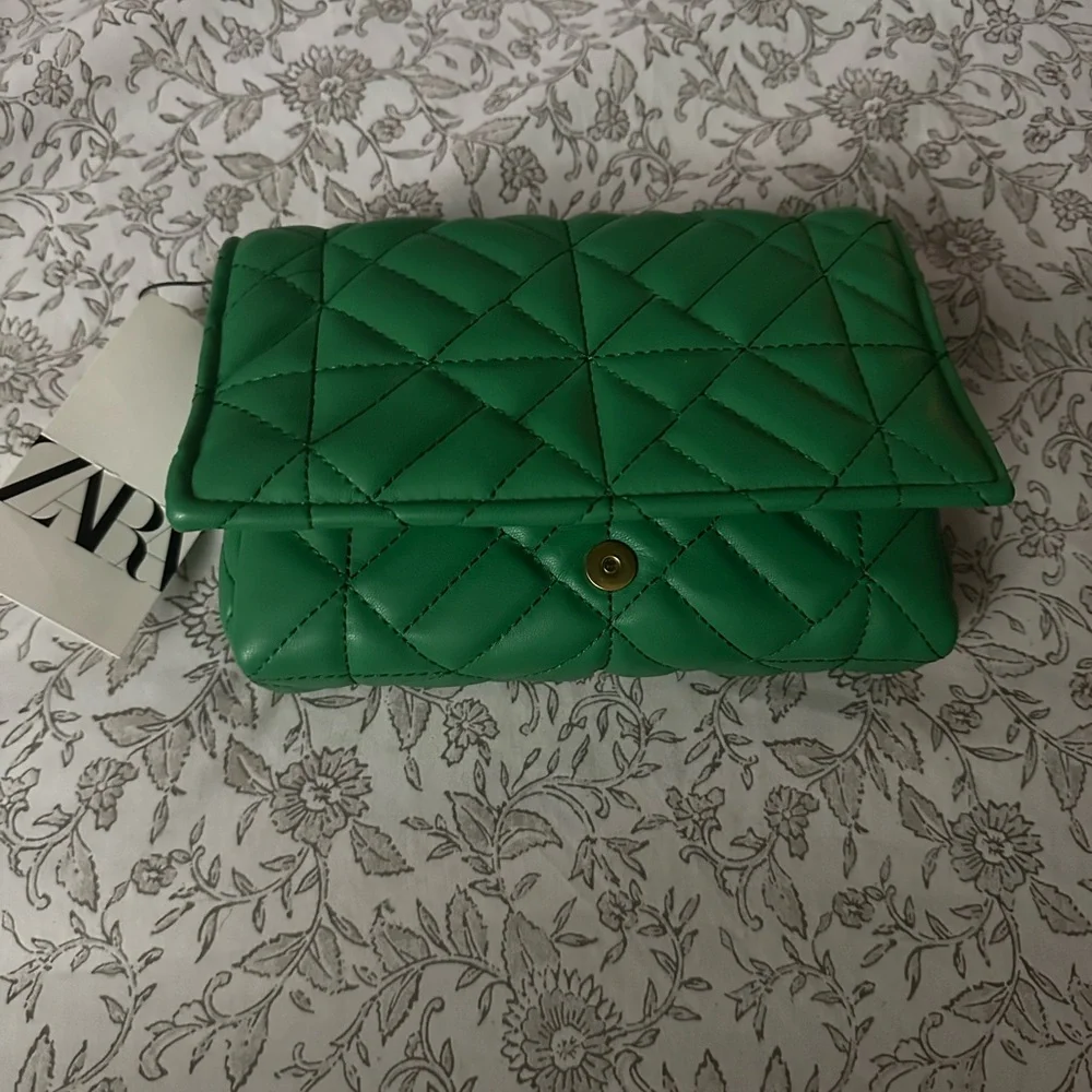 Zara Emerald Quilted Clutch - Picture 1 of 6